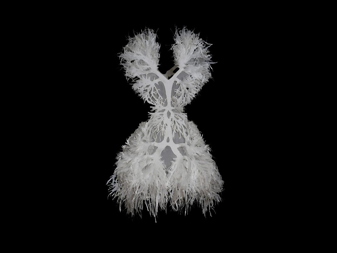 2017-Amy-Karle-Internal-Collection-white-dress-based-on-lungs-01_THUMB